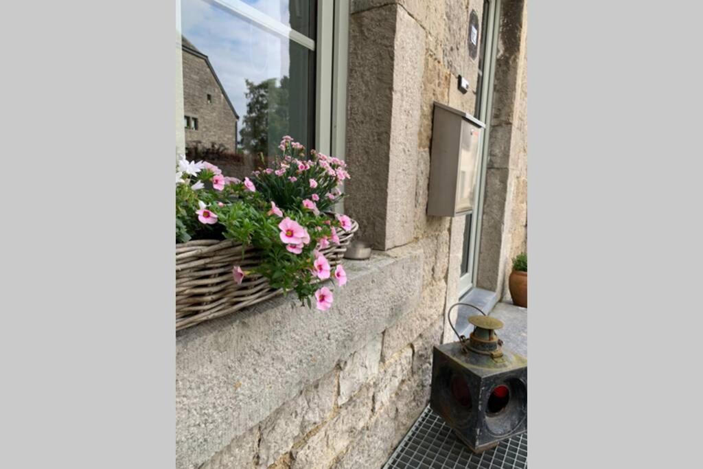 Au Bord Du Ny Villa Hotton Ngoại thất bức ảnh